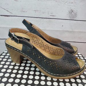 Spring Step Patrizia Leeann Wedge Sandals Size 7